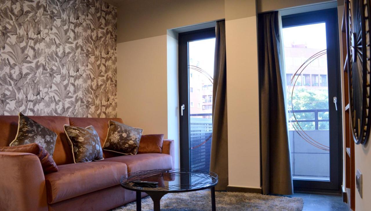 On Suites Sevilla Apartments Designed For Adults Exterior foto