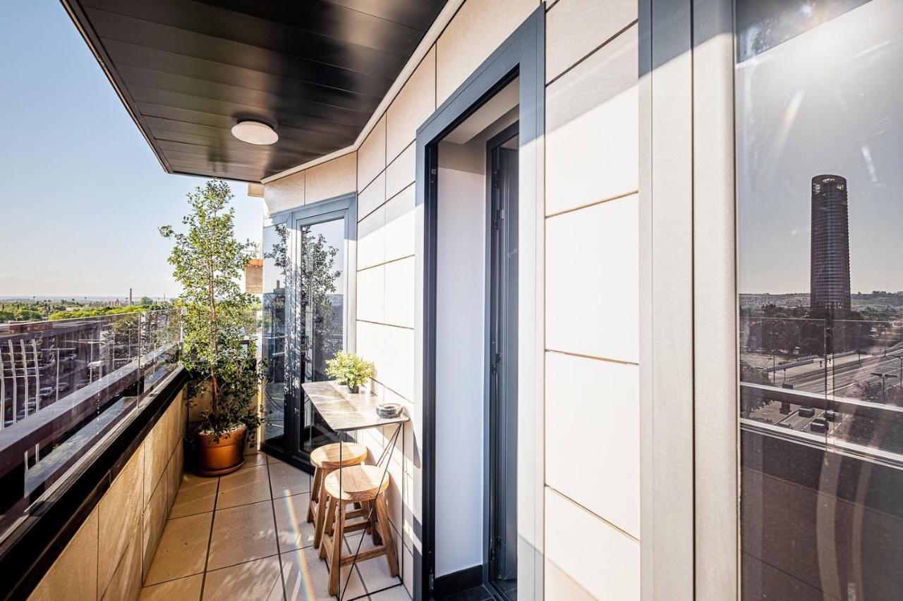 On Suites Sevilla Apartments Designed For Adults Exterior foto